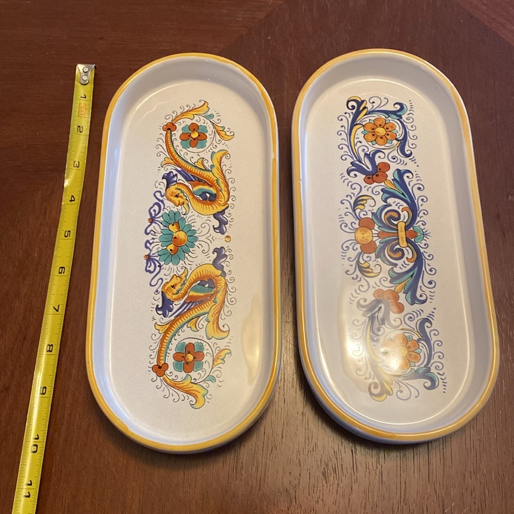 Set of Two Handcrafted Ceramic Deruta Trays from Italy. - Picture 5 of 8